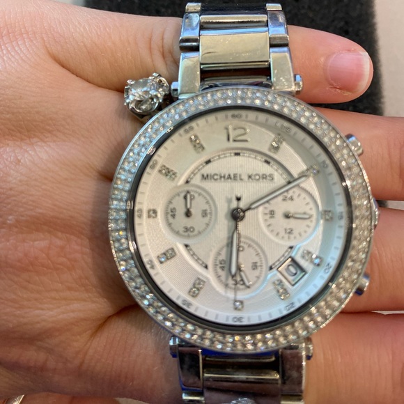 Michael Kors MK5544 Parker Women Women’s silver Michael Kors watch